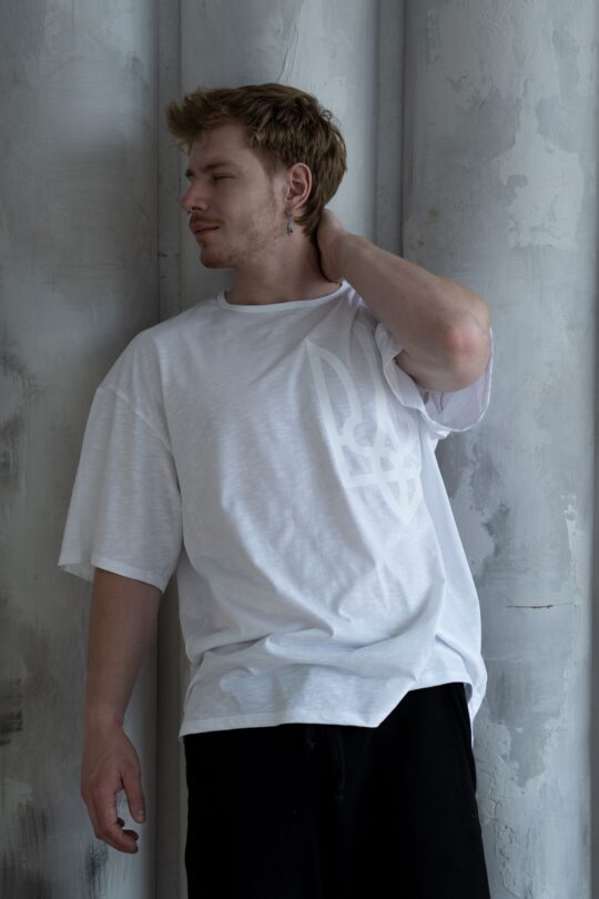 Футболка біла з гербом